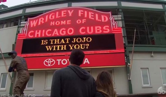 JoJo and Ben go on a date to Wrigley Field.
