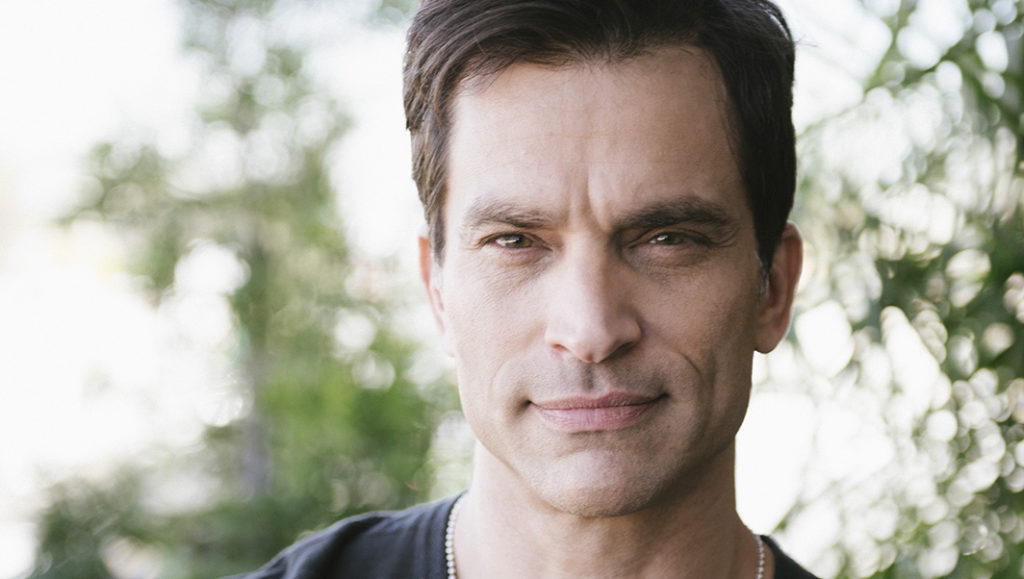 Johnathon Schaech