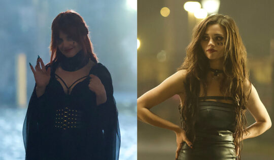 Mena Suvari and India Eisley